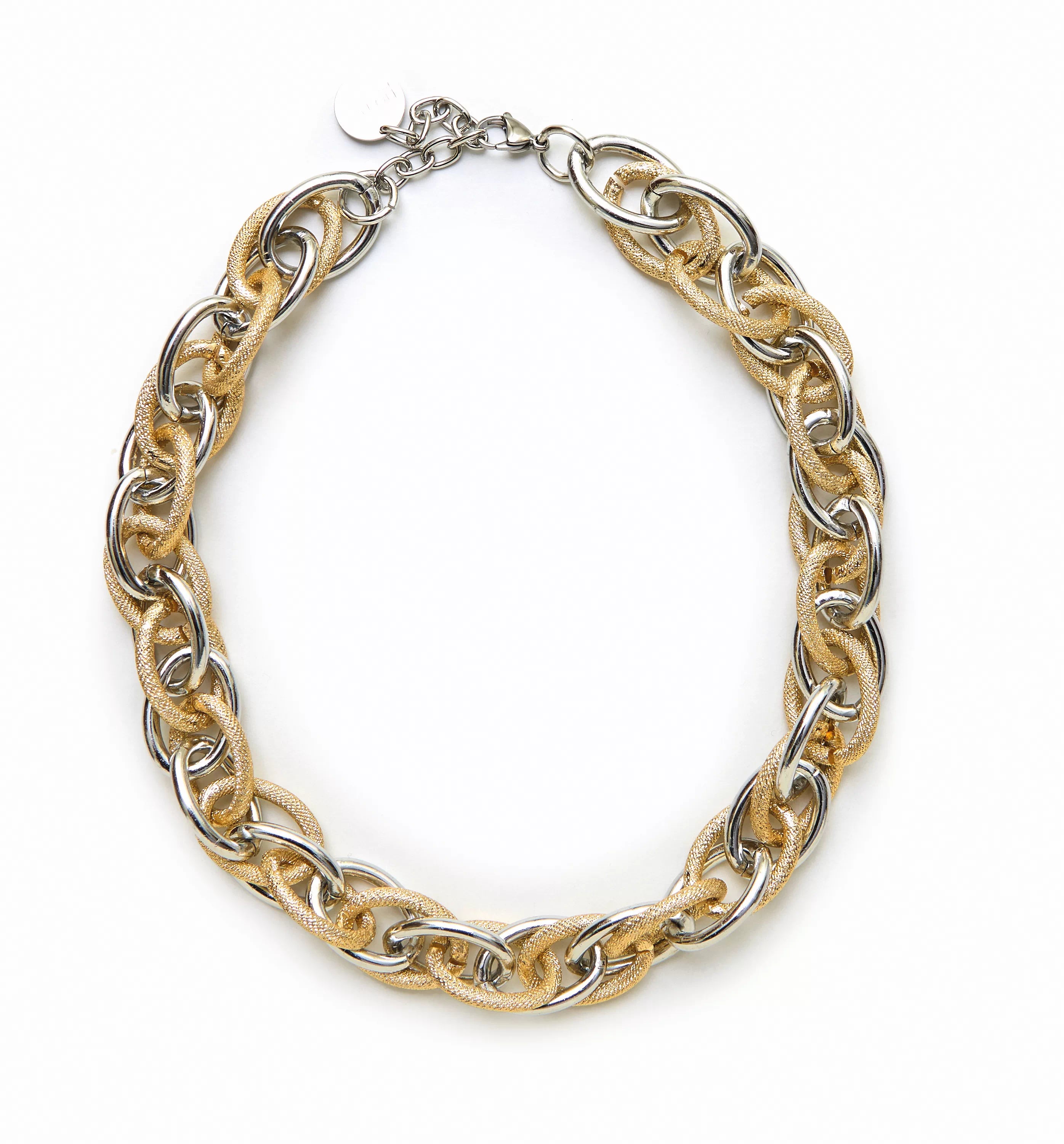 Image of LUXURY SHORT NECKLACE