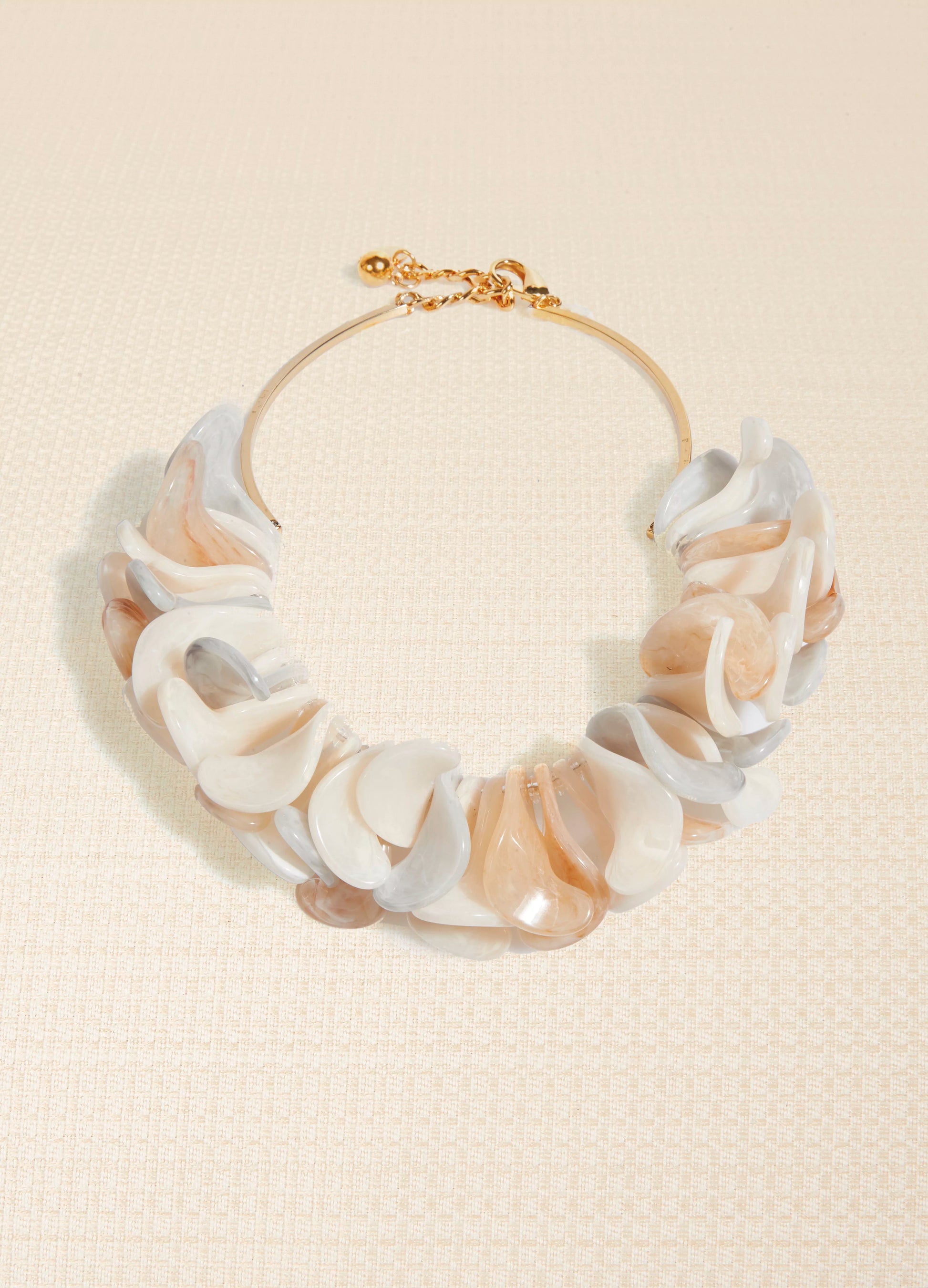 SHELL SHORT NECKLACE