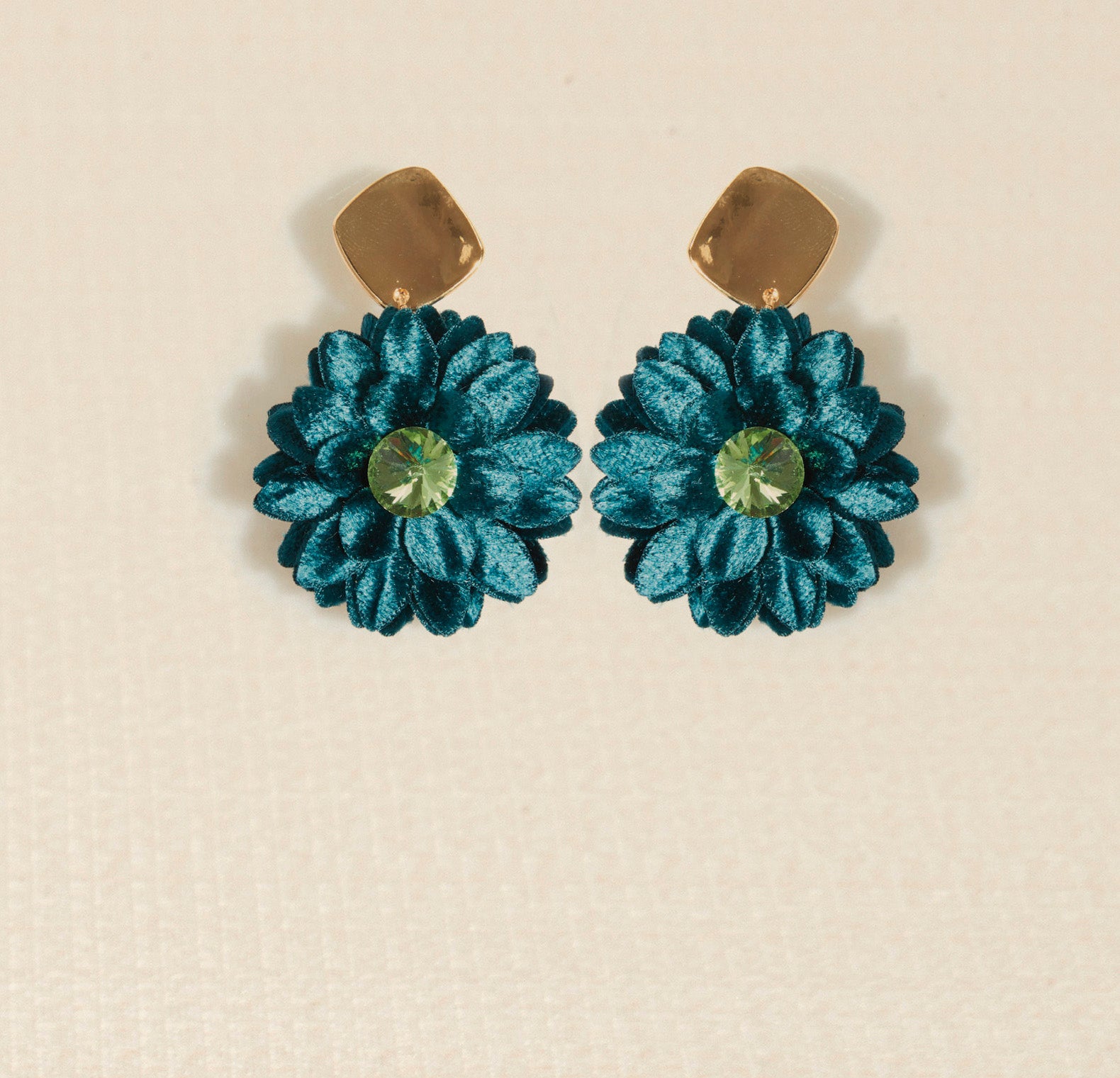 Image of POLLY SHINE BIG EARRINGS