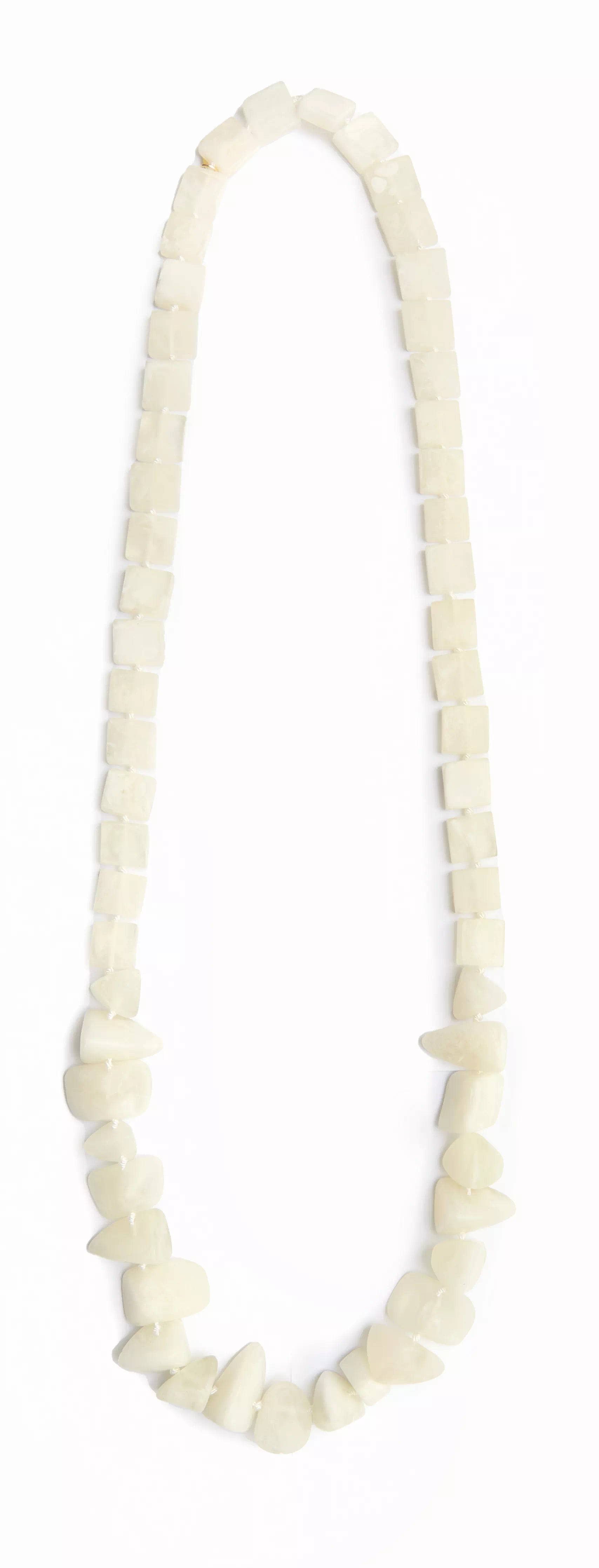 LEONIA LONG NECKLACE