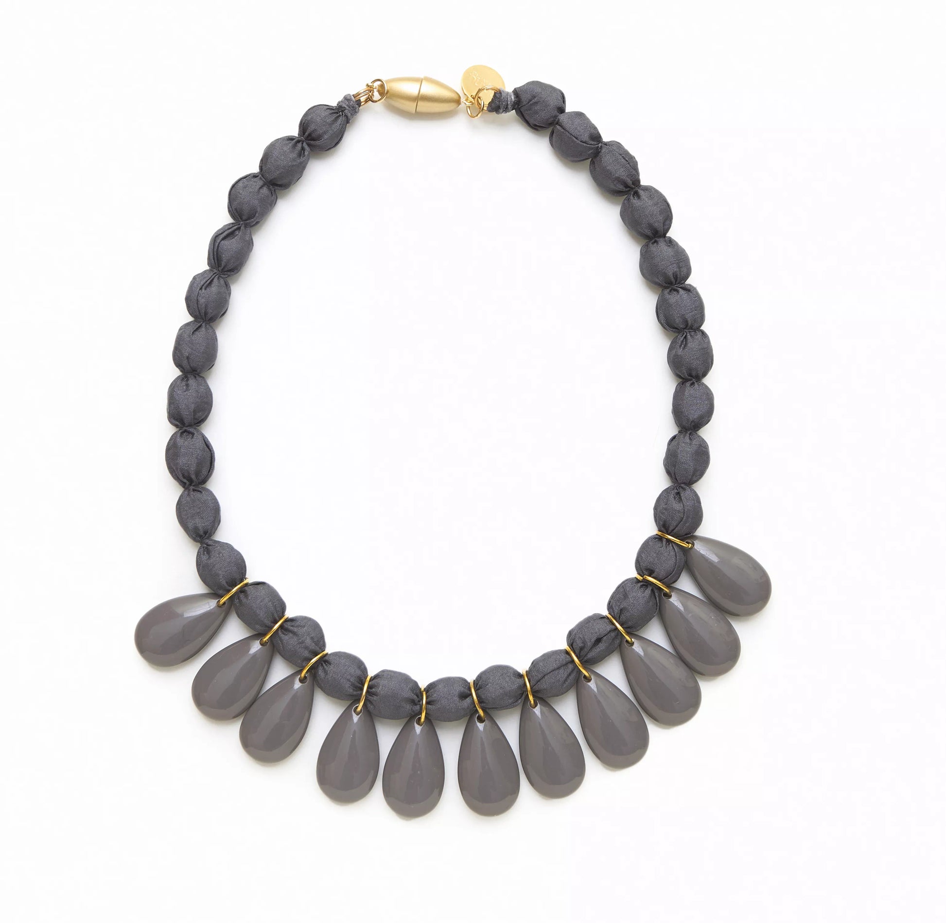 DROP NECKLACE
